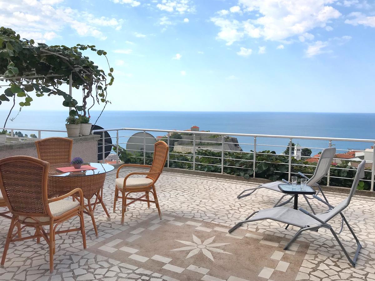 Apartment Jana Ulcinj Buitenkant foto